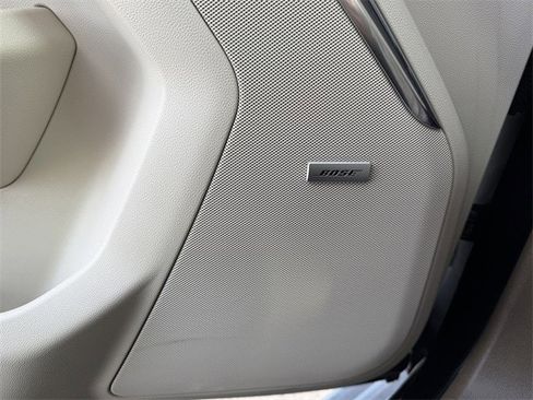 Used 2022 GMC Yukon XL Denali image 25