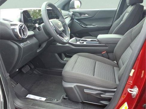 New 2026 Chevrolet Equinox LT w/ Safety and Technology Package AWD/4WD image 15