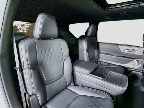 Used 2025 INFINITI QX80 Autograph AWD/4WD image 29