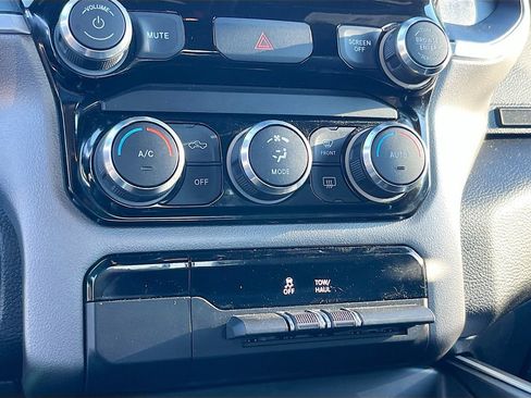 Used 2022 RAM 1500 Big Horn RWD image 16