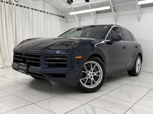 Certified 2024 Porsche Cayenne image 7