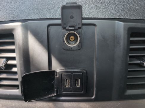 Used 2019 Ford F150 XL w/ Equipment Group 101A Mid AWD/4WD image 40