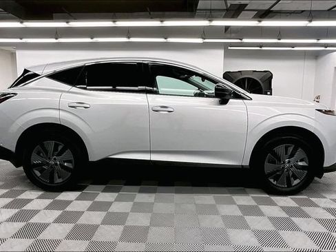 Used 2025 Nissan Murano SL AWD/4WD image 15