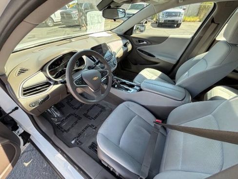 Used 2022 Chevrolet Malibu LT FWD image 11