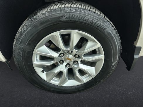 New 2026 Chevrolet Silverado 1500 Custom AWD/4WD image 18