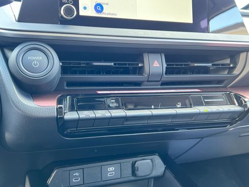 New 2026 Toyota Prius Plug-In Hybrid FWD image 21