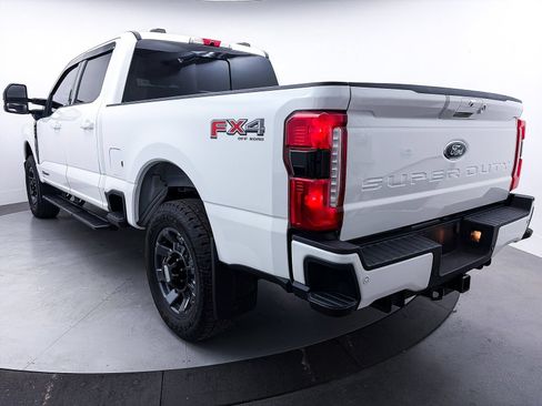 Used 2023 Ford F250 Lariat w/ Lariat Ultimate Package AWD/4WD image 28