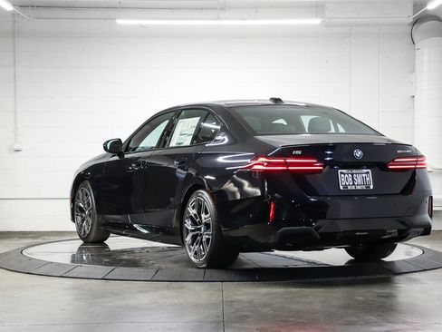 New 2027 BMW i5 eDrive40 w/ M Sport Package RWD image 4