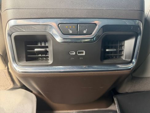 Used 2025 Chevrolet Silverado 1500 LTZ w/ Technology Package AWD/4WD image 18