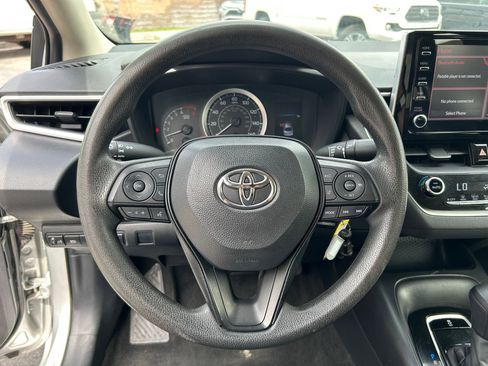 Used 2020 Toyota Corolla LE FWD image 13