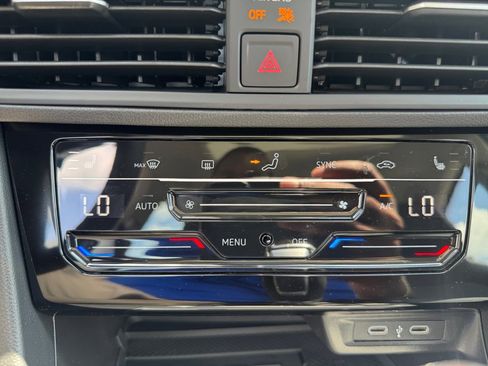 New 2025 Volkswagen Jetta SE image 18