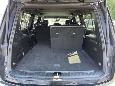 Certified 2024 Jeep Wagoneer L Series II AWD/4WD image 45