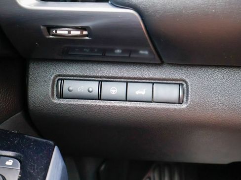 Used 2024 Nissan Pathfinder SL w/ SL Premium Package FWD image 20