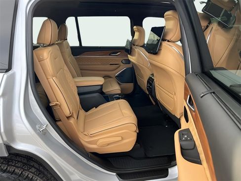 New 2025 Jeep Grand Cherokee L Summit image 21