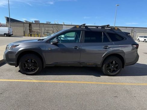 Used 2022 Subaru Outback Wilderness w/ Wilderness Package AWD/4WD image 6