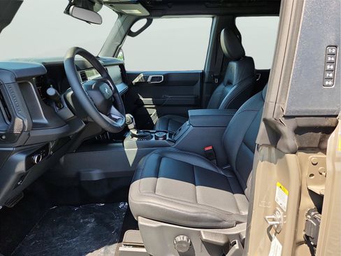 New 2026 Ford Bronco Big Bend AWD/4WD image 8