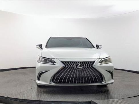 Used 2023 Lexus ES 350 w/ Accessory Package (Z2) FWD image 12