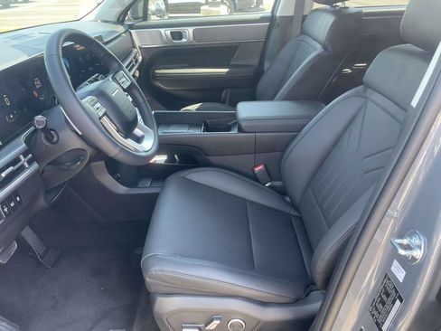 Used 2026 Hyundai Santa Fe SEL FWD image 9