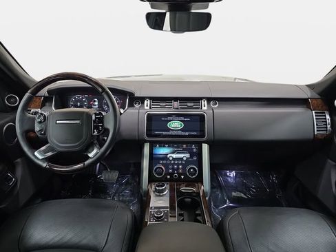Used 2020 Land Rover Range Rover HSE image 10