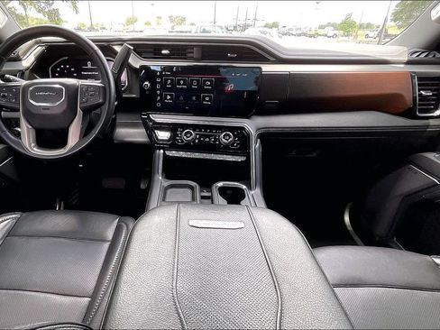Used 2024 GMC Sierra 2500 Denali w/ Denali Reserve Package AWD/4WD image 7