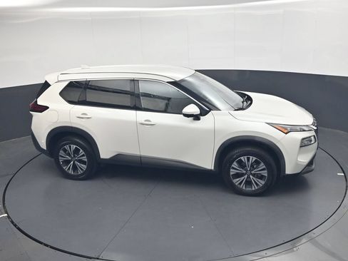 Used 2021 Nissan Rogue SV AWD/4WD image 24