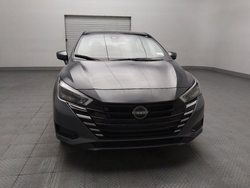 Used 2025 Nissan Versa SV FWD image 14