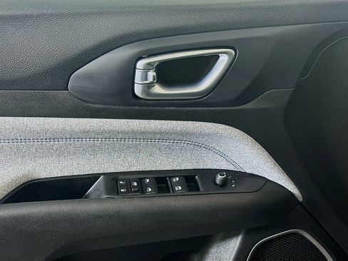 Used 2022 Jeep Compass Latitude image 15