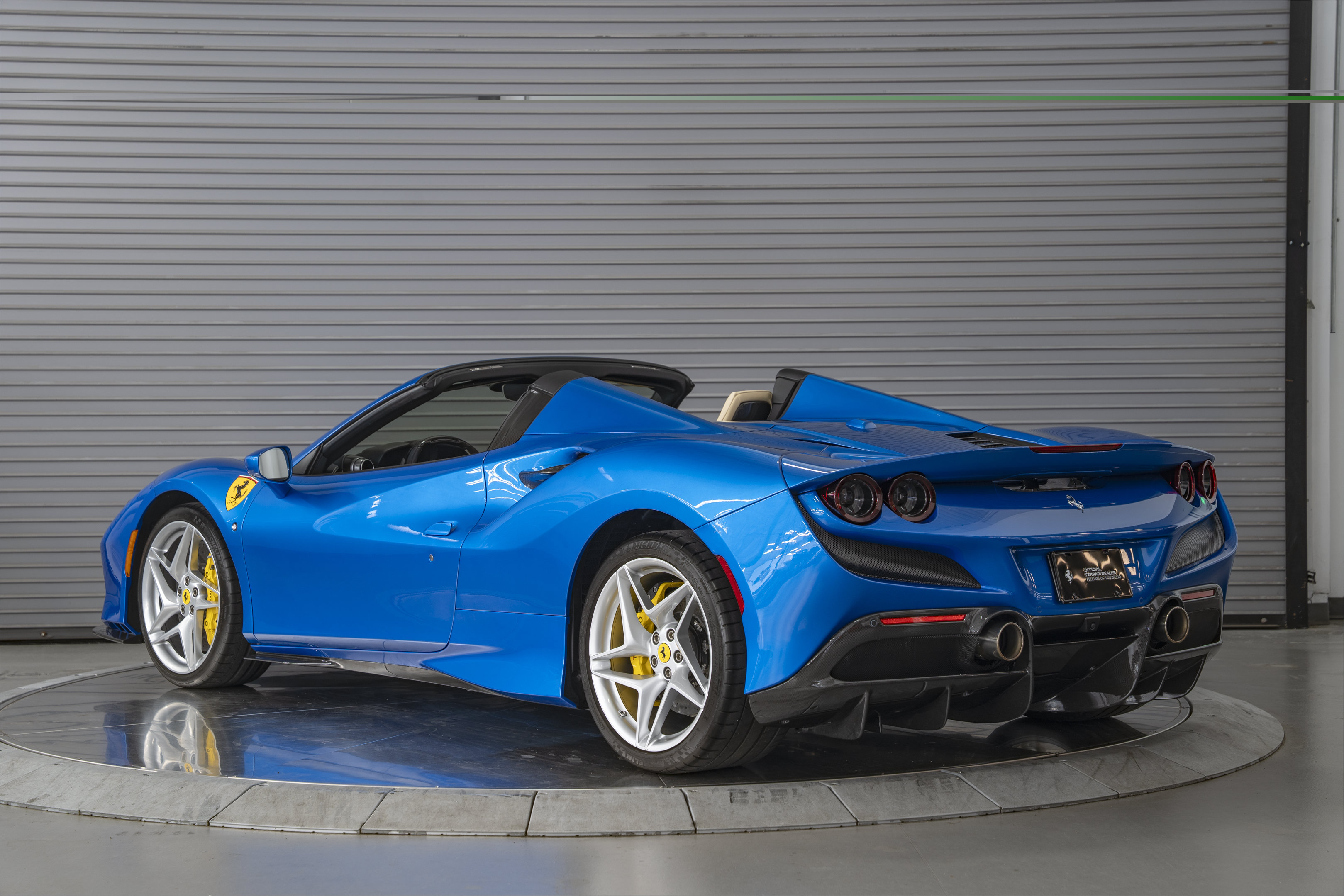 Used 2023 Ferrari F8 Tributo RWD image 3