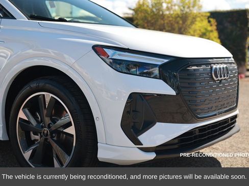 Used 2024 Audi Q4 e-tron Premium Plus w/ Premium Plus image 7