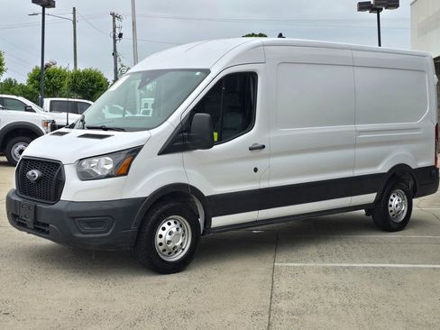 Used 2024 Ford Transit 250 148 Medium Roof Extended AWD image 9