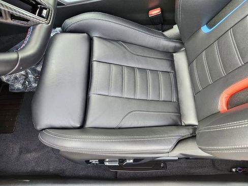 Used 2025 BMW M2 w/ Lighting Package image 22