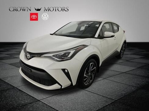 Used 2020 Toyota C-HR Limited FWD image 3