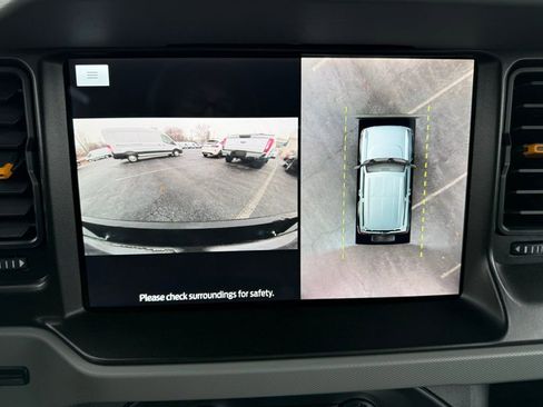 Used 2022 Ford Bronco Badlands image 22