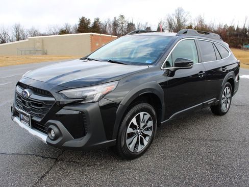 Used 2024 Subaru Outback Limited image 12
