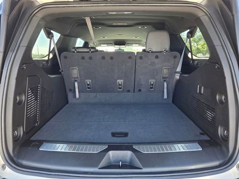 Certified 2021 Chevrolet Suburban RST RWD image 10