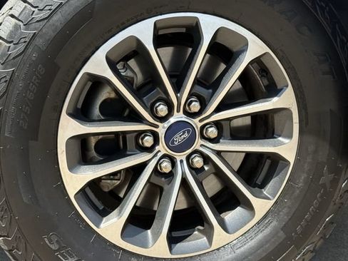 Used 2020 Ford F150 XLT w/ Equipment Group 302A Luxury AWD/4WD image 12
