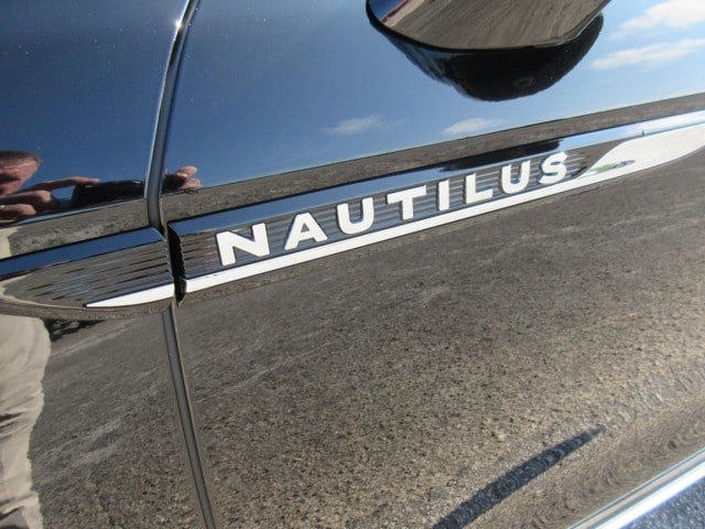 Used 2023 Lincoln Nautilus Reserve w/ Monochromatic Package AWD/4WD image 41