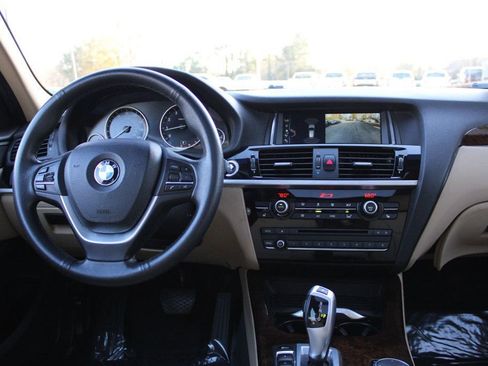 Used 2017 BMW X3 sDrive28i image 13