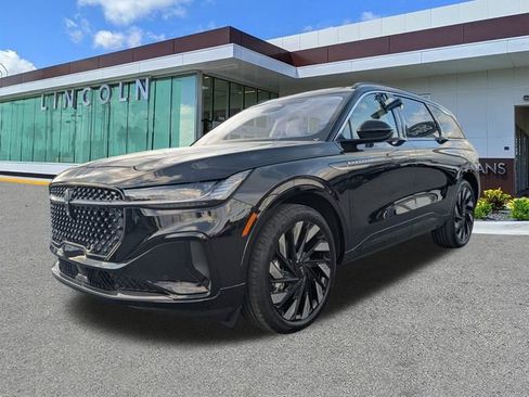 New 2026 Lincoln Nautilus Black Label w/ Jet Appearance Package AWD/4WD image 7