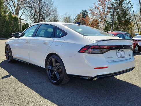 Used 2025 Honda Accord Sport image 4