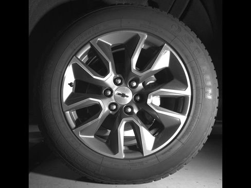 Used 2024 Chevrolet Silverado 1500 RST AWD/4WD image 11