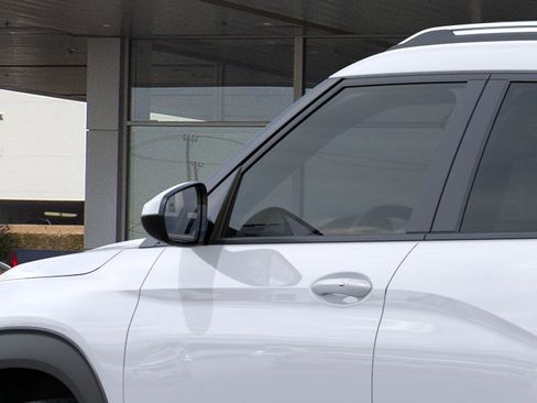 New 2026 Chevrolet TrailBlazer LT w/ Convenience Package FWD image 12