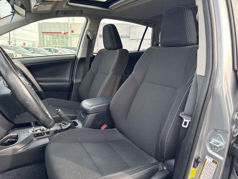 Used 2018 Toyota RAV4 XLE image 11