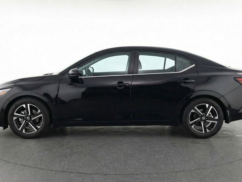 Used 2025 Nissan Sentra SV FWD image 5