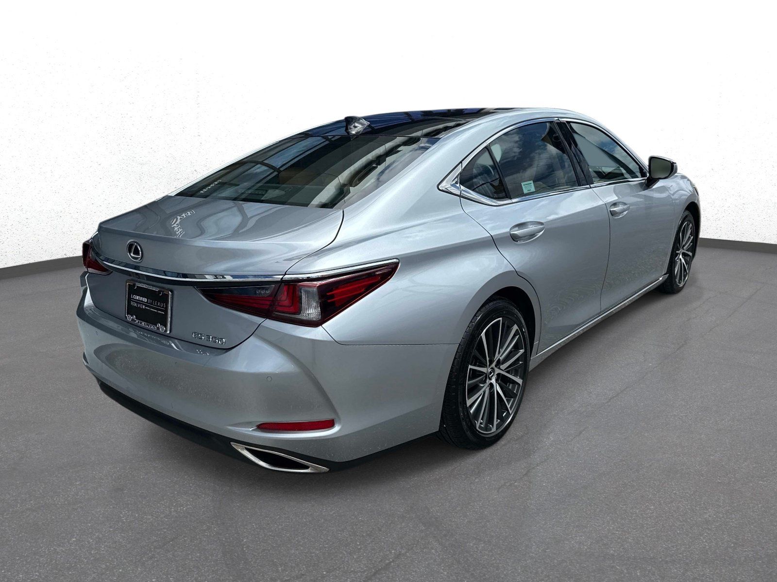 Used 2024 Lexus ES 350 w/ Premium Package FWD image 3