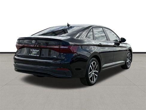 New 2026 Volkswagen Jetta SE image 5