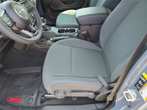 New 2026 Jeep Gladiator Sport AWD/4WD image 21