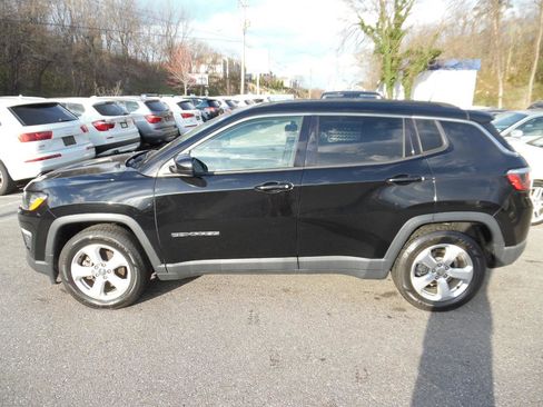 Used 2018 Jeep Compass Latitude w/ Popular Equipment Group image 2
