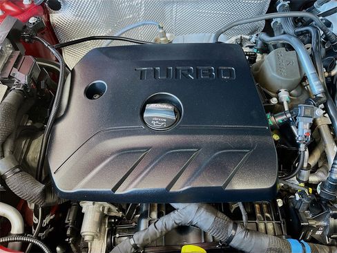 Used 2025 Chevrolet TrailBlazer RS image 28