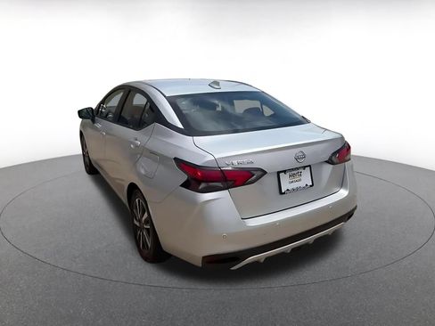 Used 2025 Nissan Versa SV FWD image 11